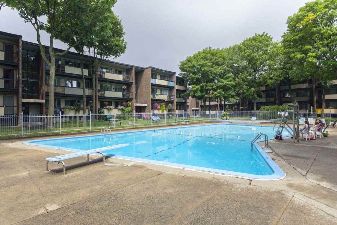 Jardin Des Seigneurs Apartments - Photo 3 of 10