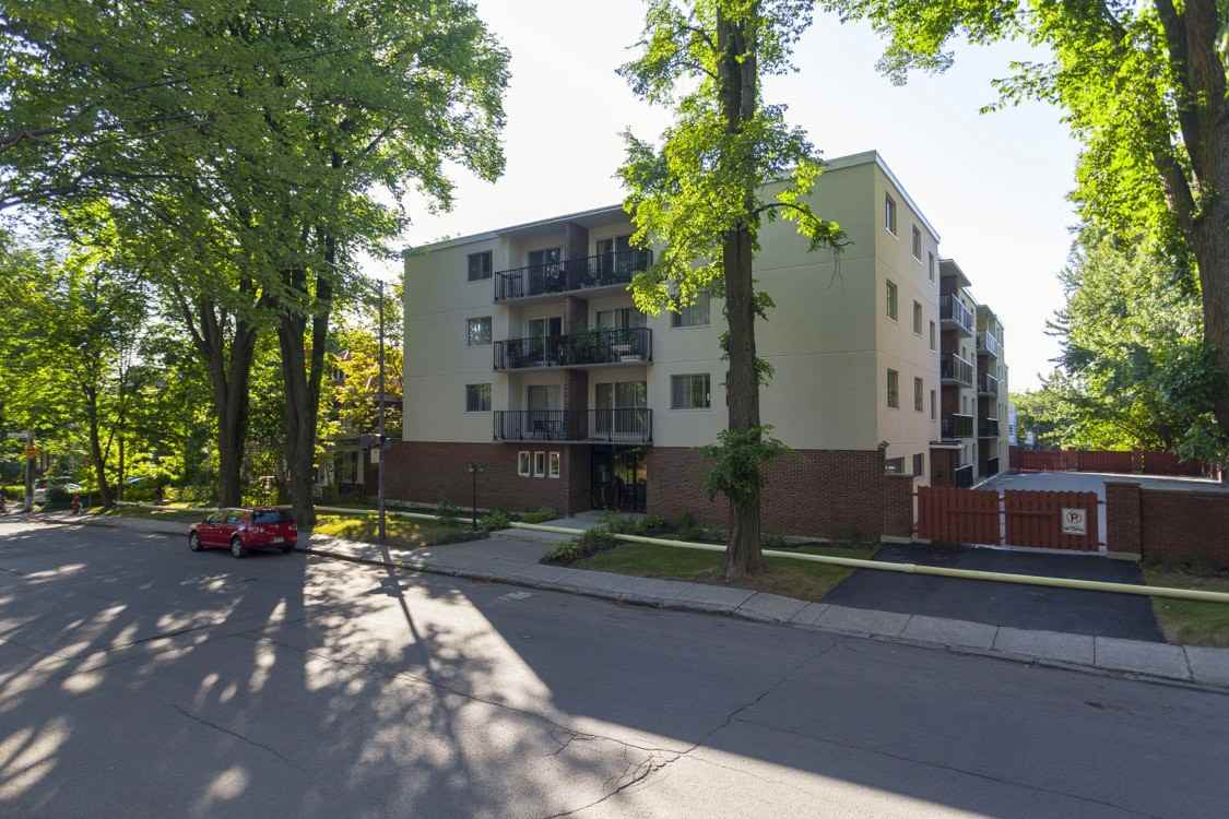 PereMarquette Apartments 736 Rue PèreMarquette, Québec, QC G1S 2A2