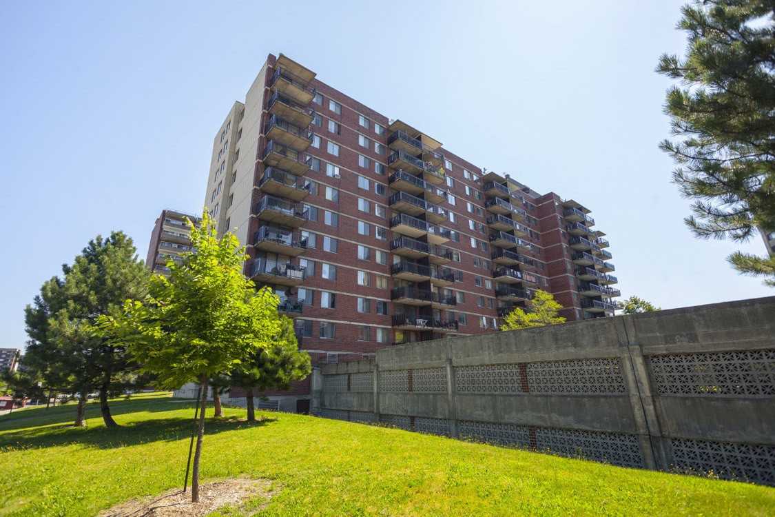 Le Comesol Apartments - Photo 2 of 10