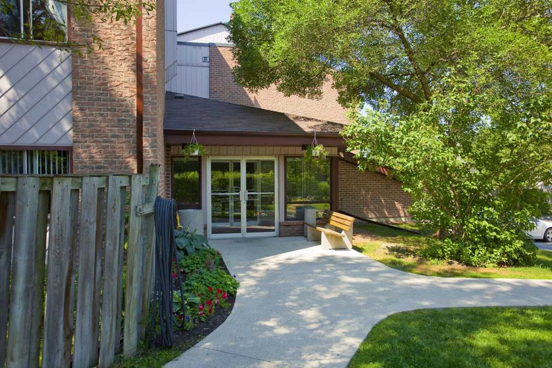 Huron Heights Apartments - Photo 2 of 10