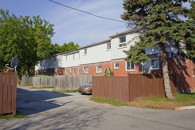 Glenwood Park Townhomes Apartments 2418 Glenwood School Dr