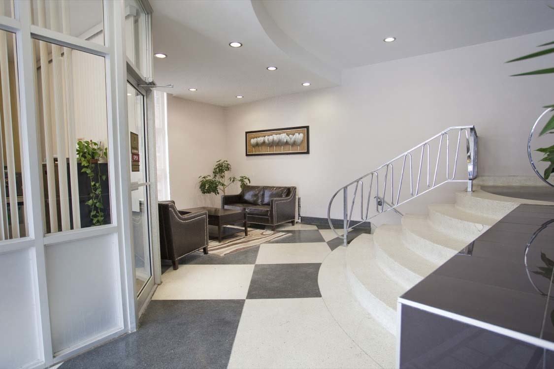 Broadway Apartments - Photo 3 of 10