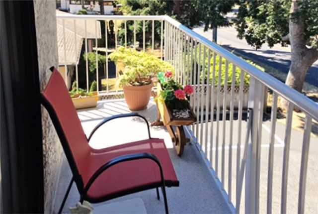 The Dunsmuir Royale Apartments - Photo 3 of 6