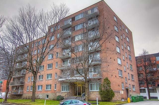 Appartements Riviera Apartments 2480 Benny Crescent, Montréal, QC H4B