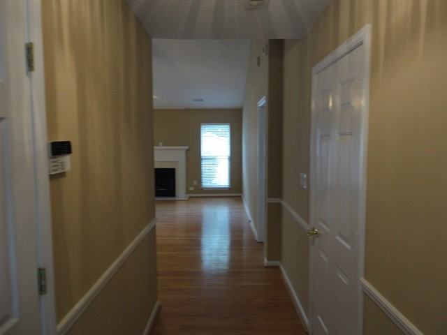 355 Riverside Chase Cir - Photo 2 of 11