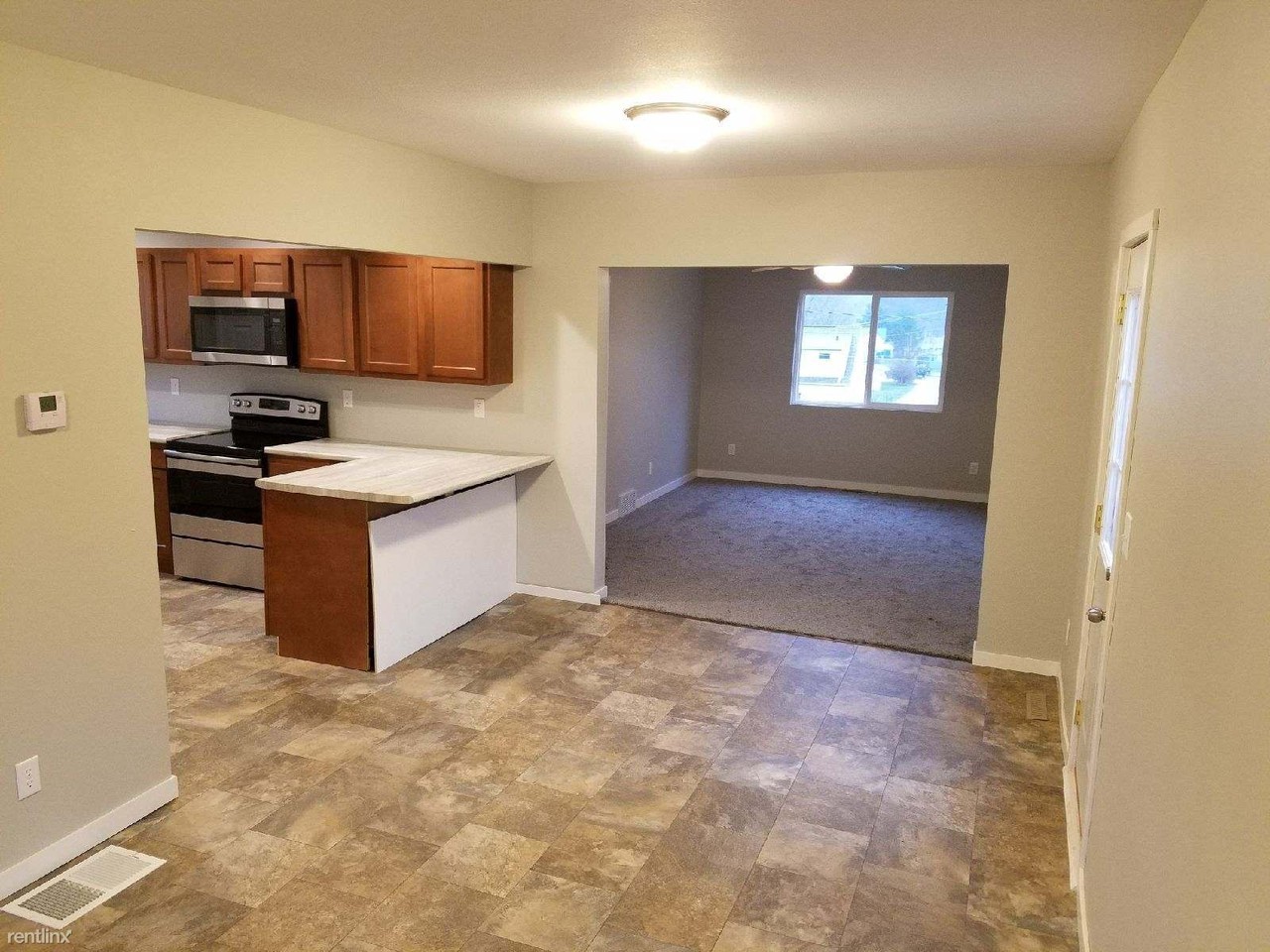 601 N State St - Photo 3 of 13