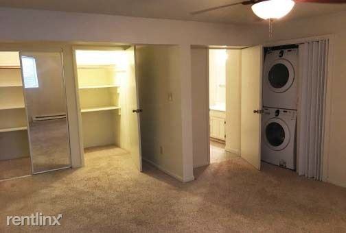 1040 Driftwood Dr - Photo 3 of 10