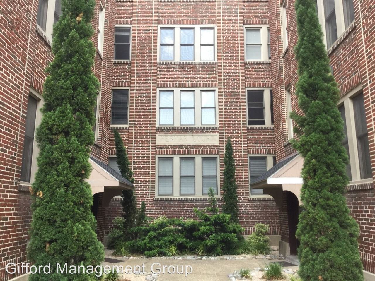 200 W 31st St #302