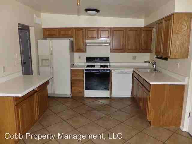 2908 E Presidio Rd - Photo 3 of 20