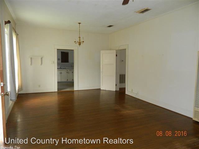 507 N 14th St - Photo 3 of 10