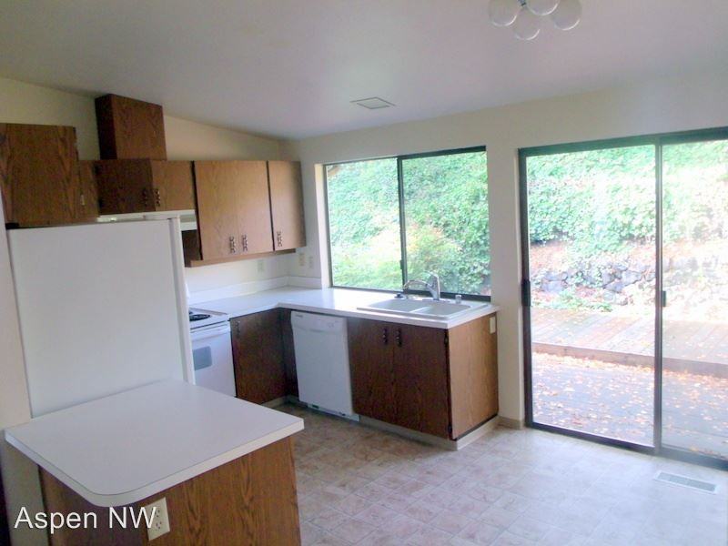 104 Madrona Park Dr - Photo 3 of 15