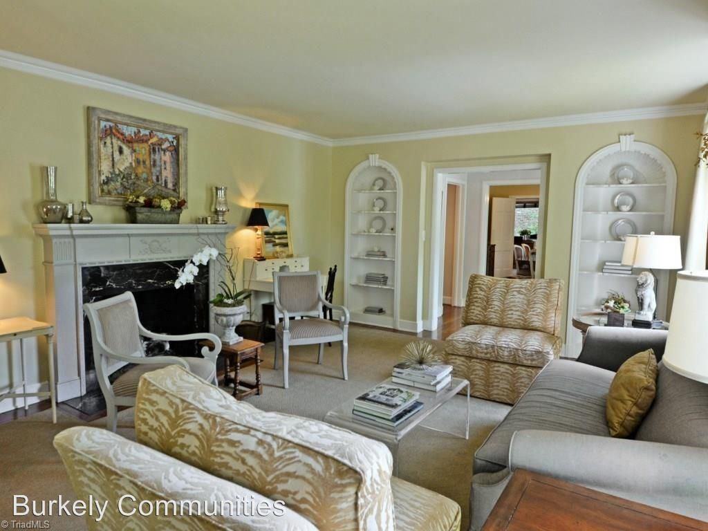 718 Dover Rd - Photo 3 of 9