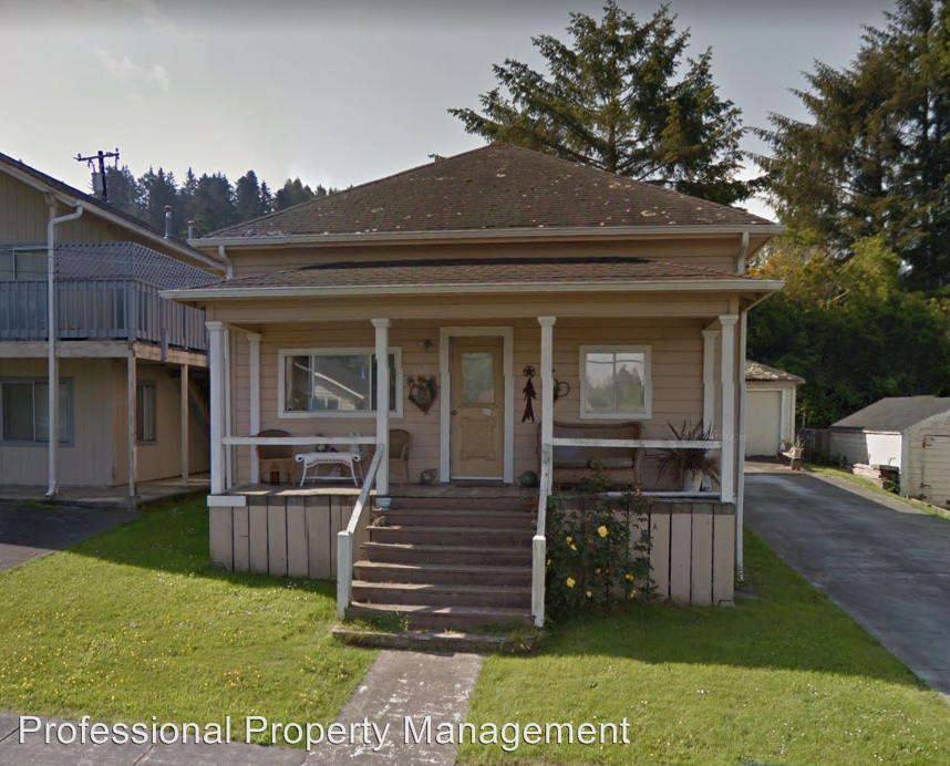 660 Orchard St - Photo 3 of 4