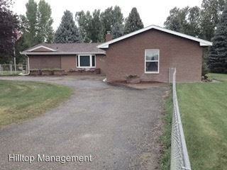 675 Country Club Dr - Photo 2 of 23