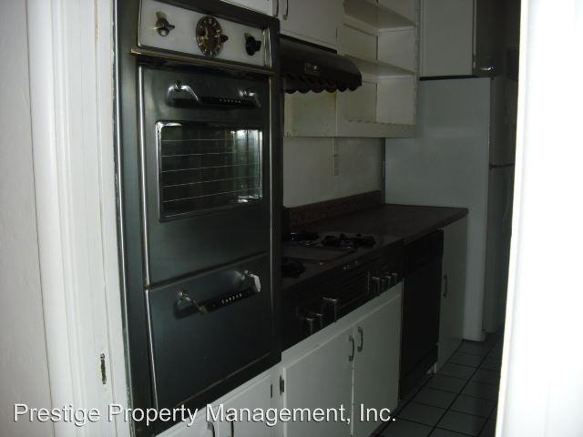 5520 E Rosewood St - Photo 3 of 9