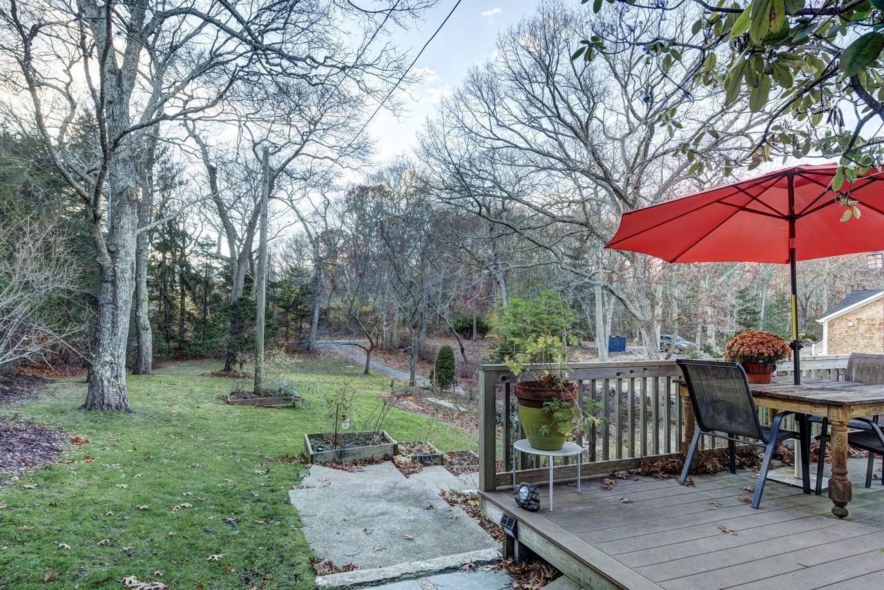 1460 N Oakwood Rd - Photo 2 of 14