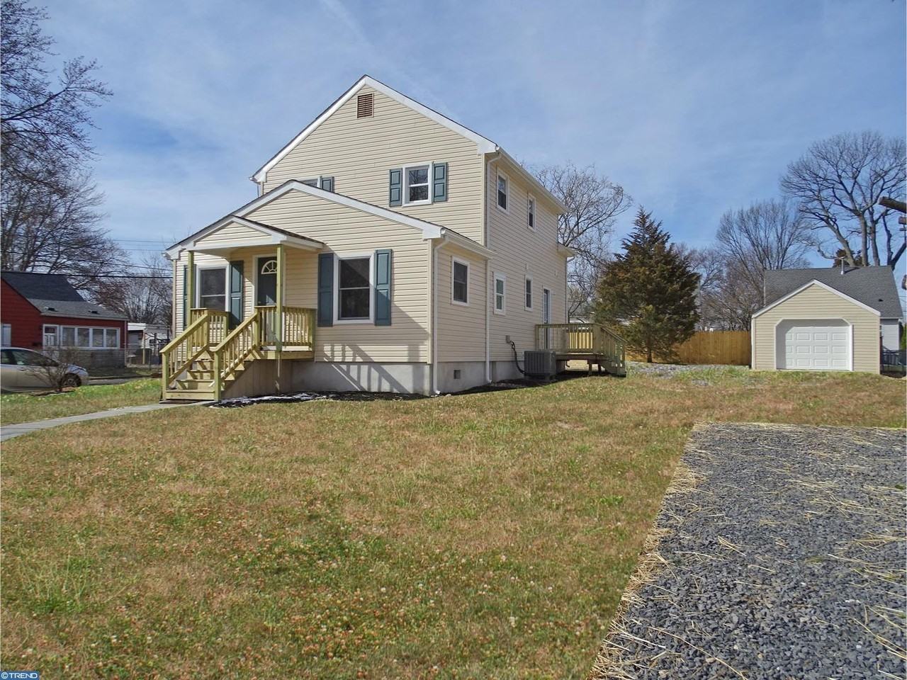 928 1st Ave - Photo 3 of 25