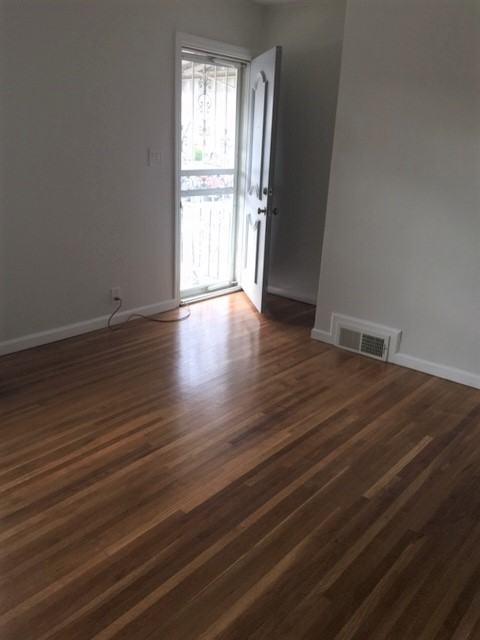 76-19 268th St - Photo 3 of 8