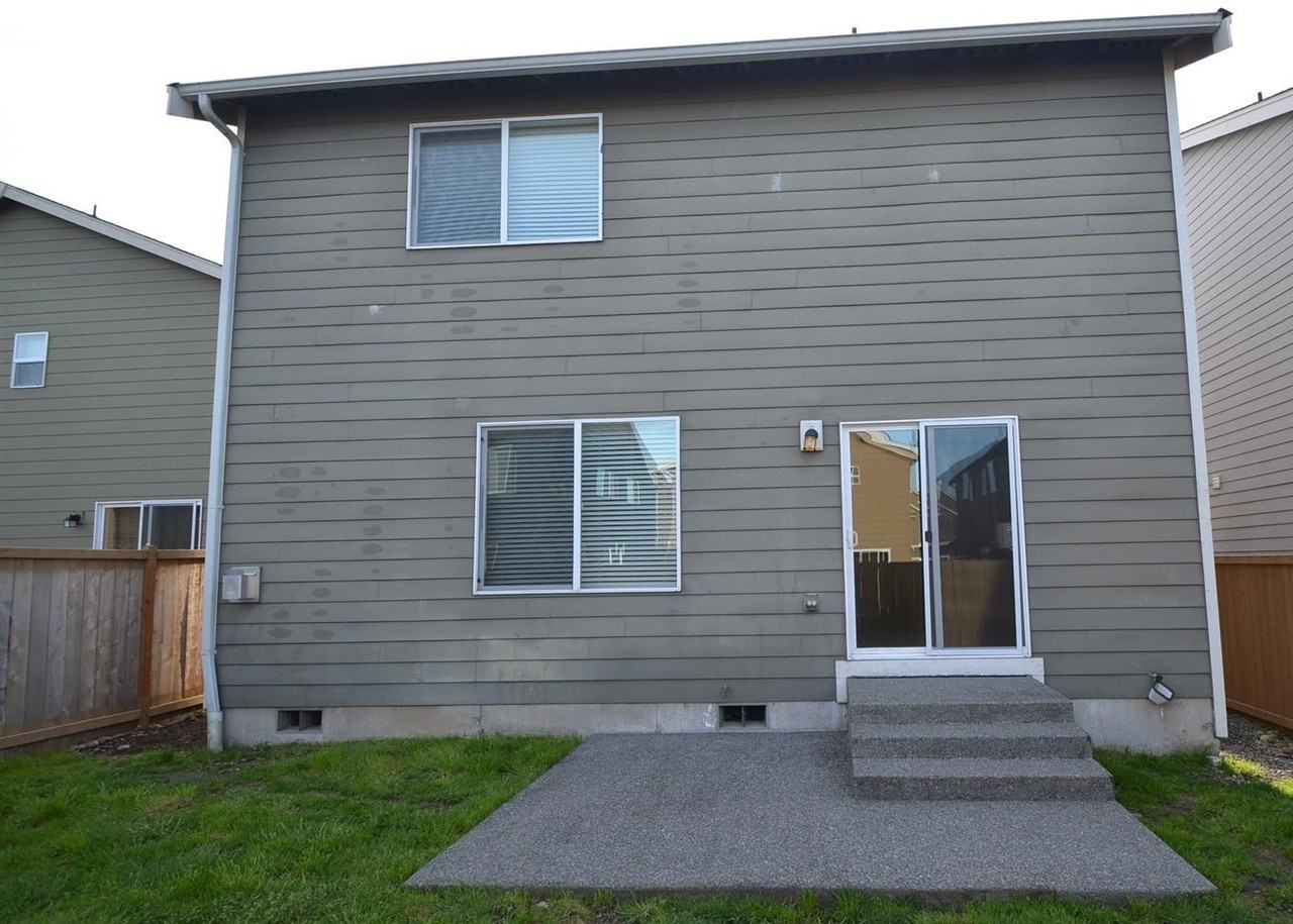 26141 242nd Ave SE - Photo 2 of 13
