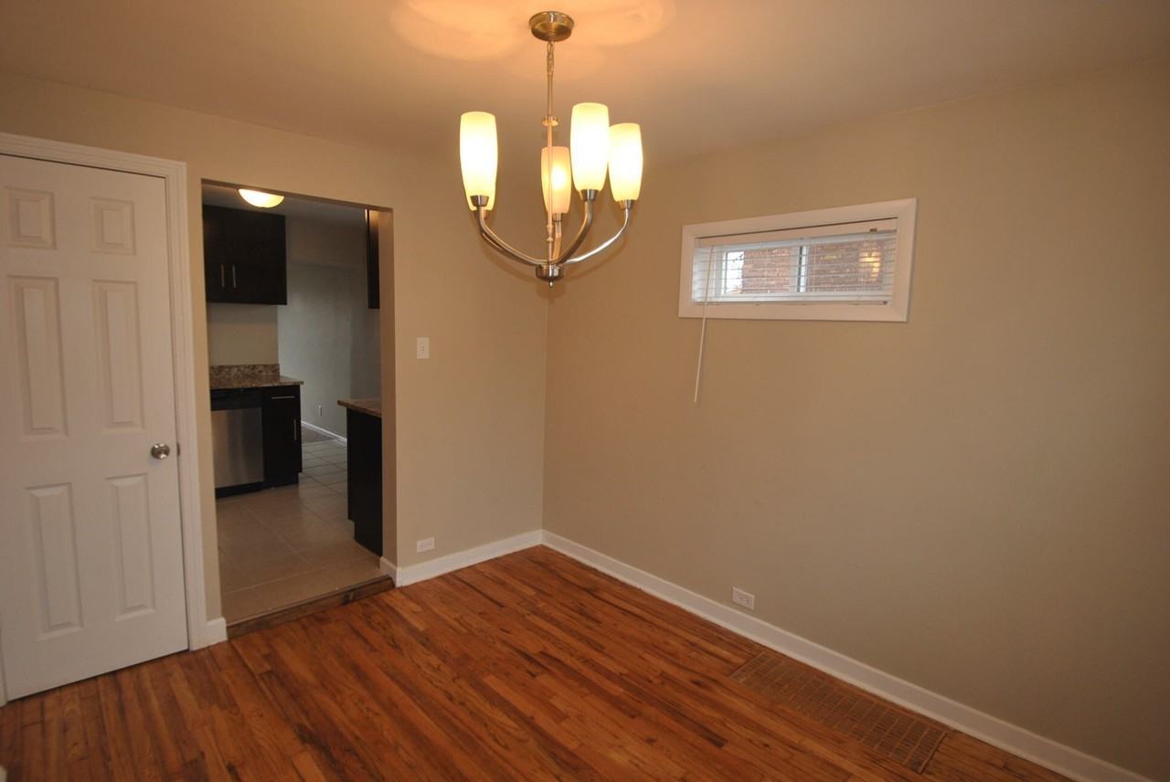 2753 W 99th St - Photo 3 of 8