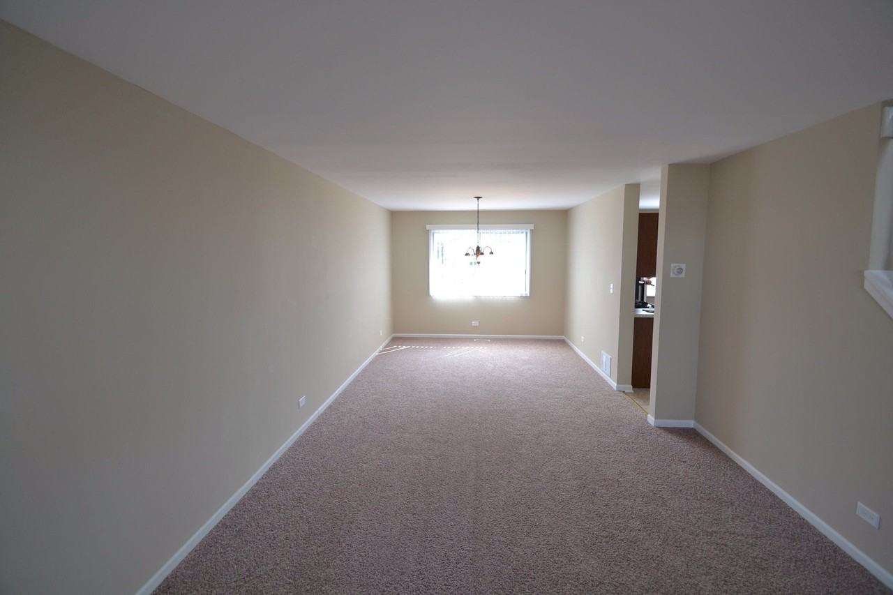 357 Katherine Dr - Photo 3 of 12
