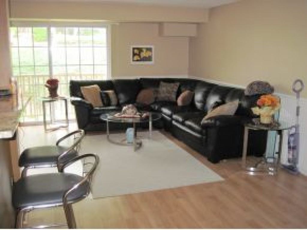 145 Cannongate Rd - Photo 2 of 12