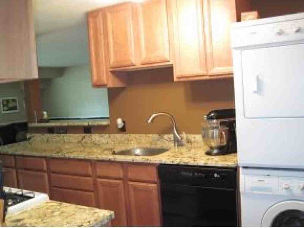 145 Cannongate Rd - Photo 3 of 12