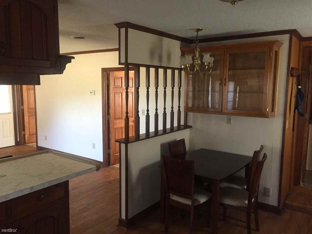 6231 Stagecoach Rd - Photo 2 of 16