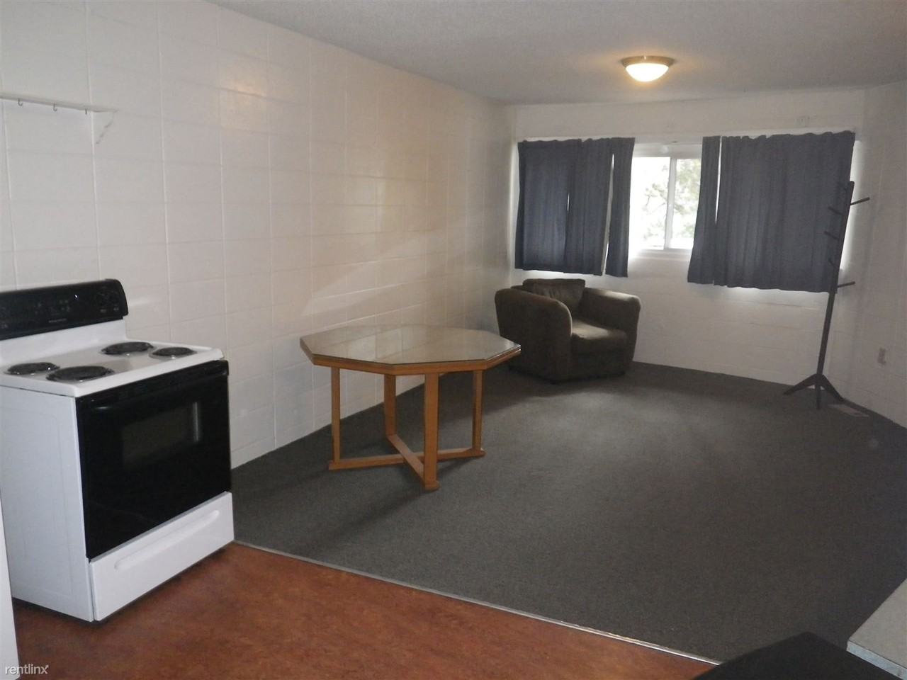 842 W 21st St - Photo 3 of 11