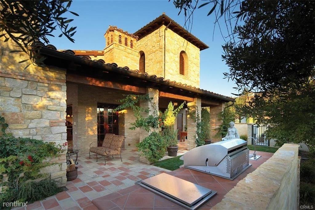 55 Boulder View - Photo 2 of 19