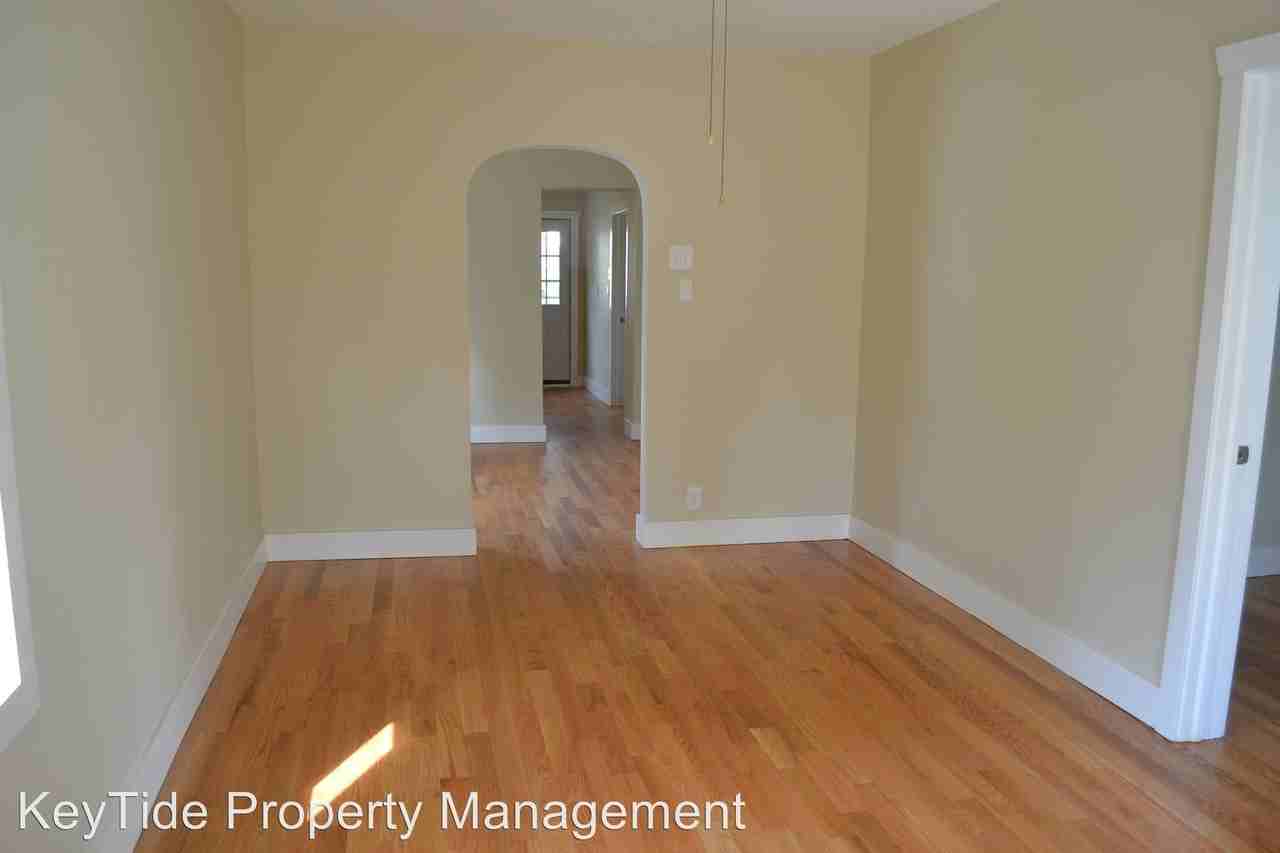 30 Lincoln Ave - Photo 3 of 10