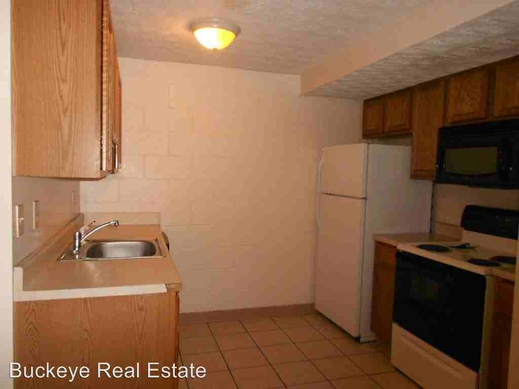 190 - 198 W. Norwich - Photo 2 of 19