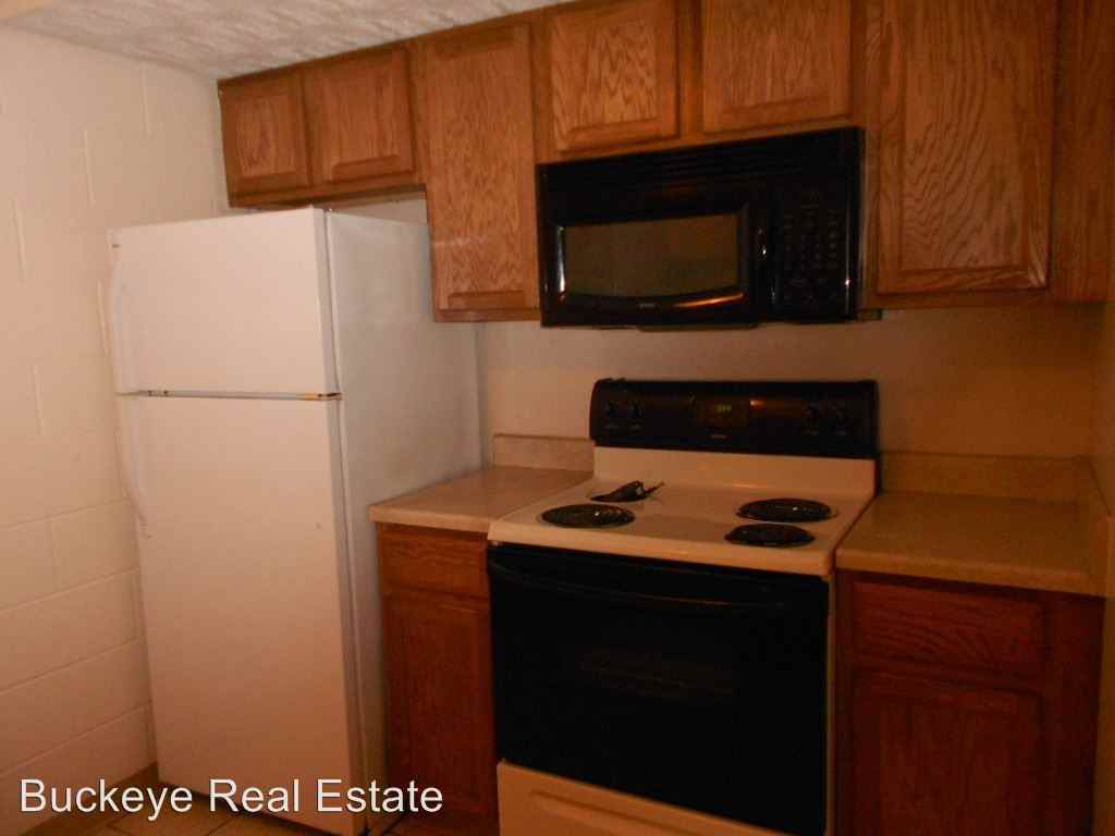 190 - 198 W. Norwich - Photo 3 of 19