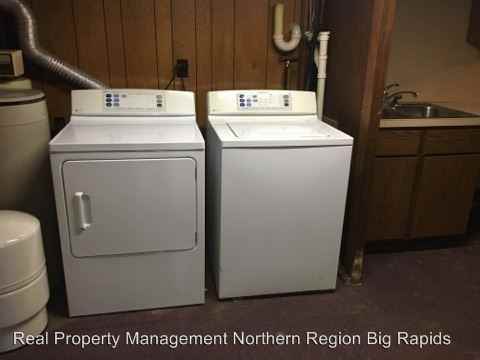 17262 Outer Dr - Photo 3 of 27