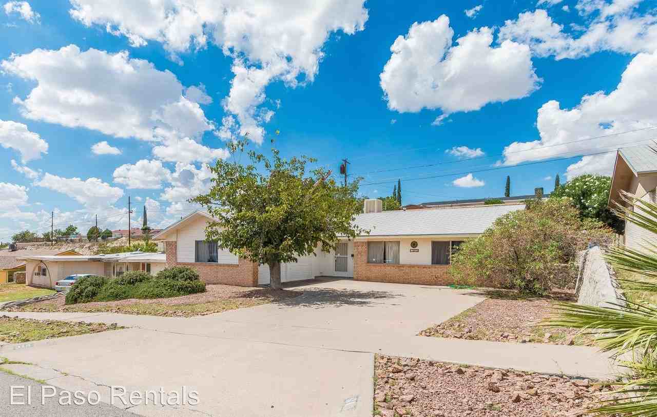 313 Lomont Dr - Photo 3 of 23