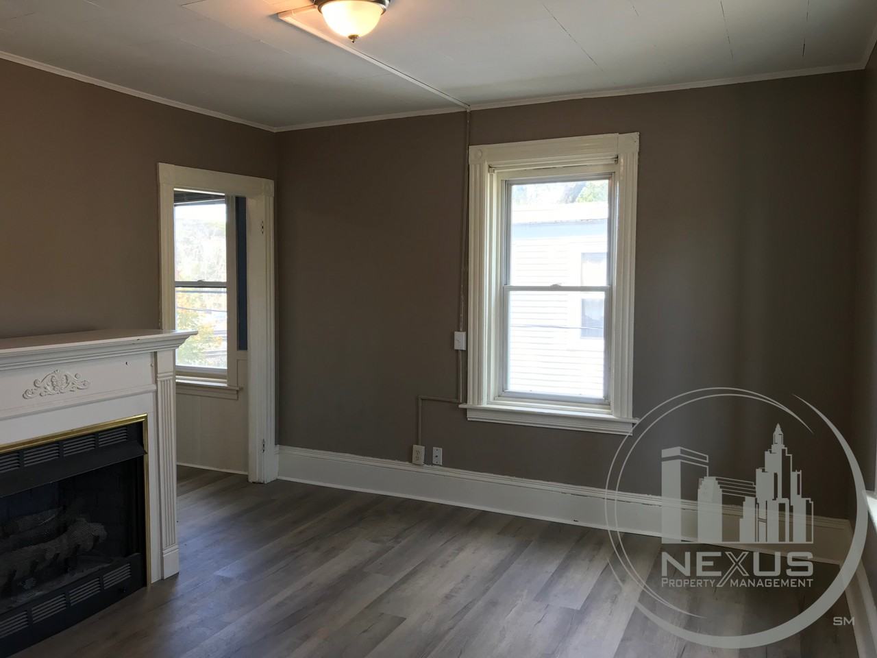 139 S Main St - Photo 2 of 29