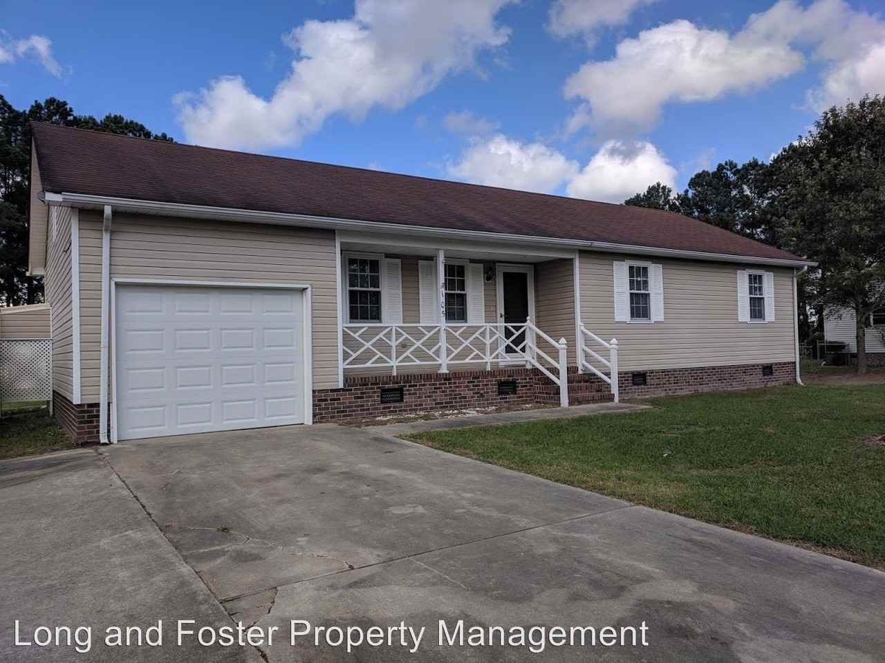 105 Travis Dr - Photo 2 of 14