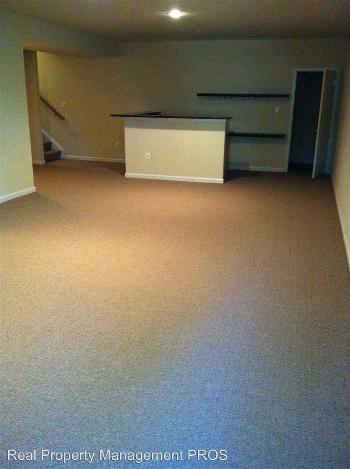 6808 Coach Way - Photo 2 of 17