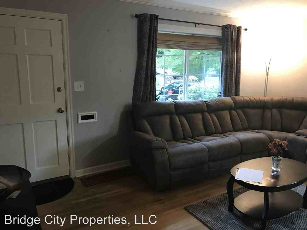 8624 NE Boehmer St - Photo 3 of 23