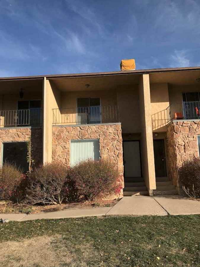 373 E 2700 N - Photo 2 of 18