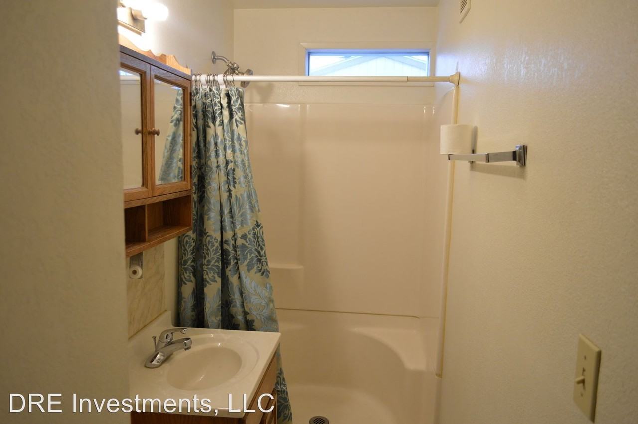 1464 Lacey st - Photo 3 of 8