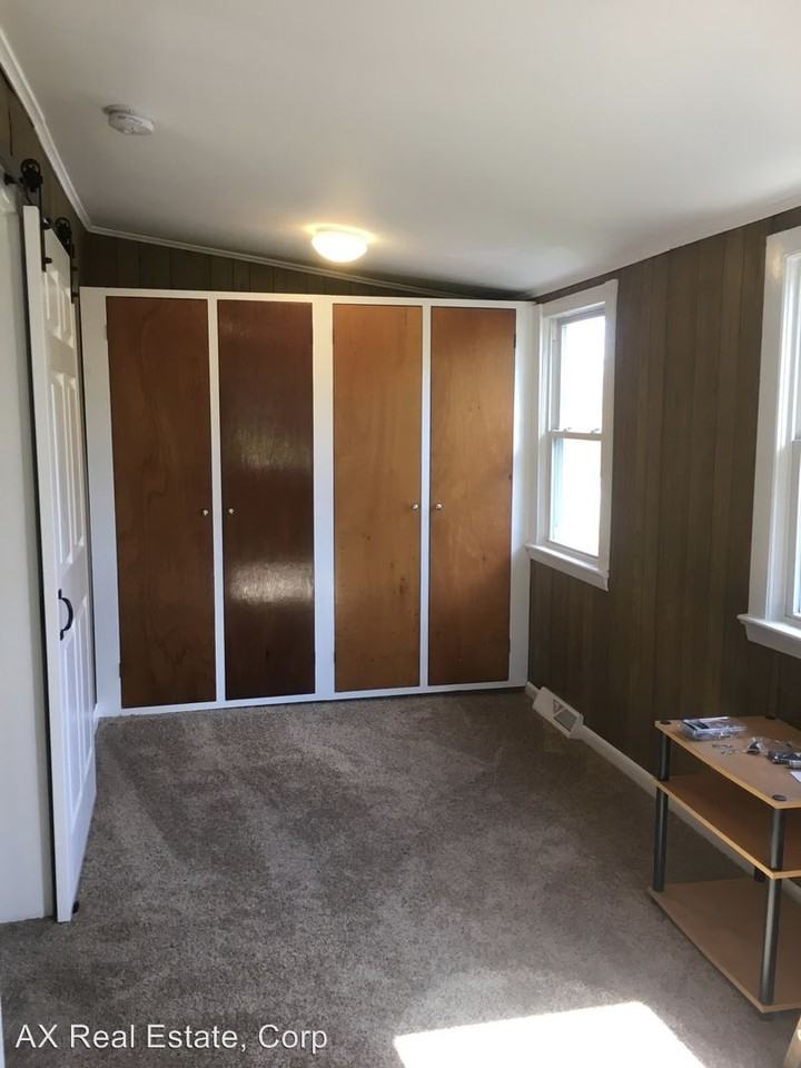 35 Dicktown Rd - Photo 3 of 18