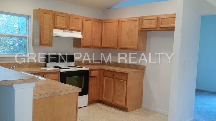 8542 Maple St - Photo 2 of 10