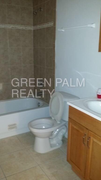 8542 Maple St - Photo 3 of 10