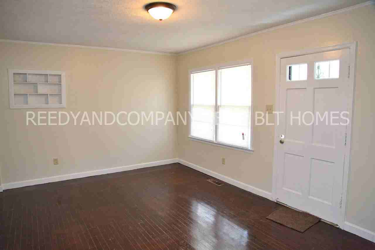 4067 Grantham Rd - Photo 3 of 13