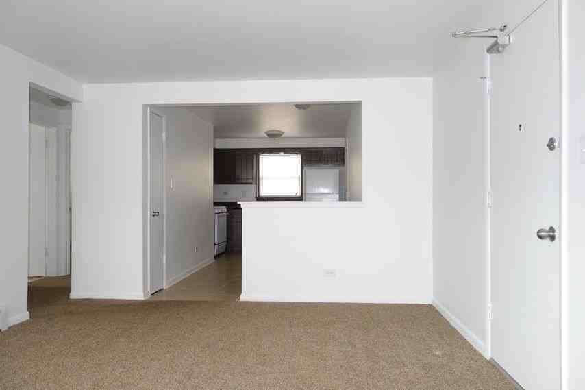 14020 S School St - Photo 2 of 5