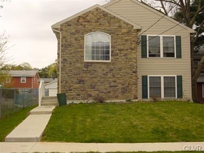 920 E Gordon St - Photo 2 of 8