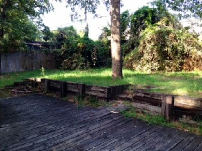 809 Timberoaks Dr - Photo 3 of 7