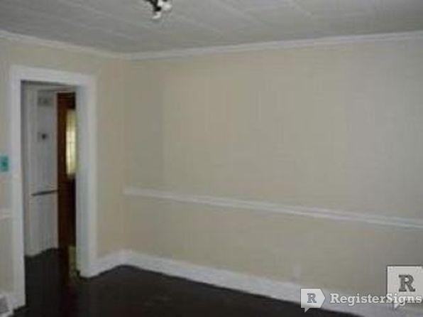 400 S Jordan Ave - Photo 2 of 7