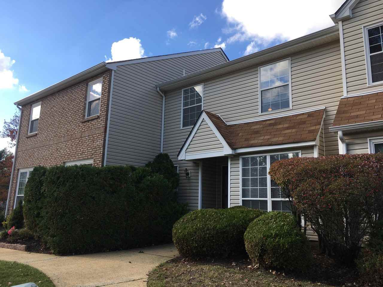 297 Stratford Pl - Photo 2 of 22